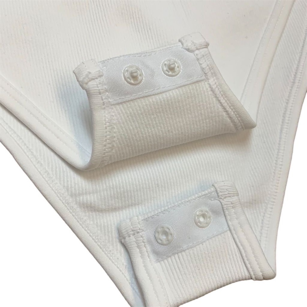 3-pack Women's Sleeveless V-Neck Bodysuit - Picture 7 of 9